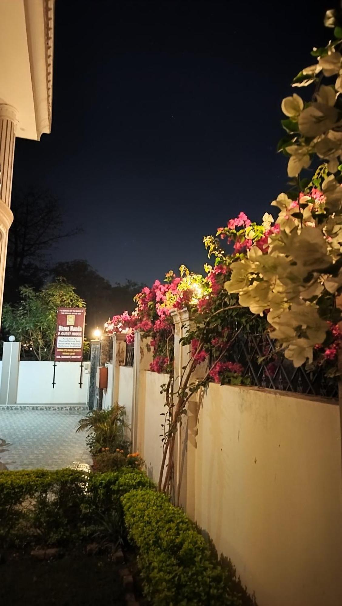 Shree Nanda Guest House 瓦拉纳西 外观 照片